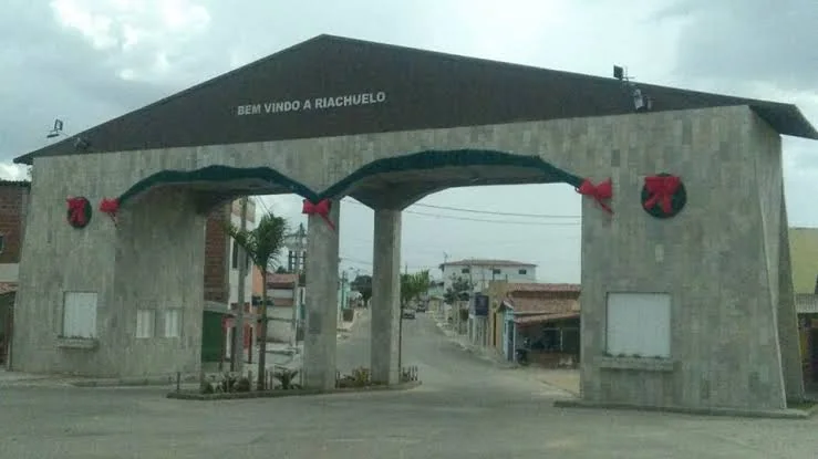 Igreja e praça em Riachuelo, Rio Grande do Norte